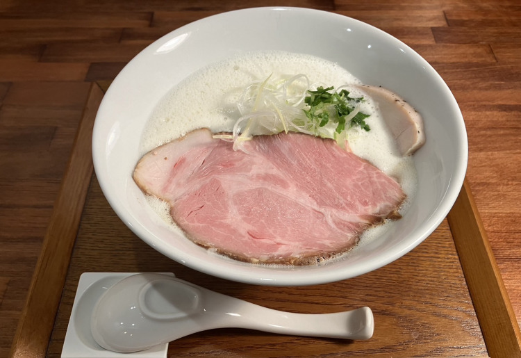▼鶏白湯そば