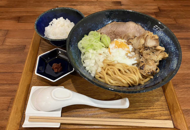 ▼特製ホルモンまぜそば